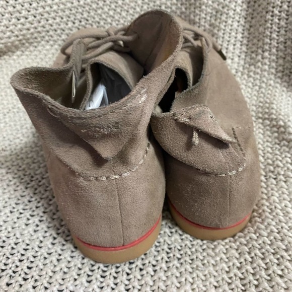 Toms Suede Ankle Boot, Size 9 - Picture 4 of 4